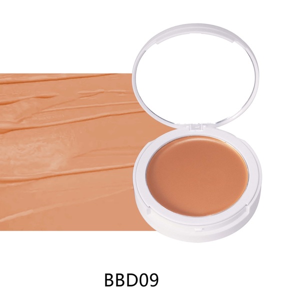 Cream Compact Foundation - Picture 9 of 17